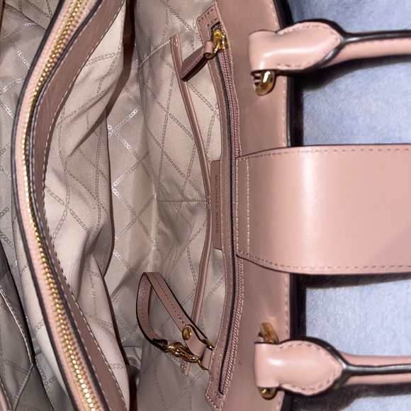 Michael Kors Satchel - Picture 5 of 9